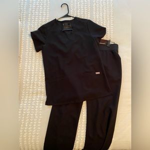 Figs women’s technical collection black casma top and Livingston pants